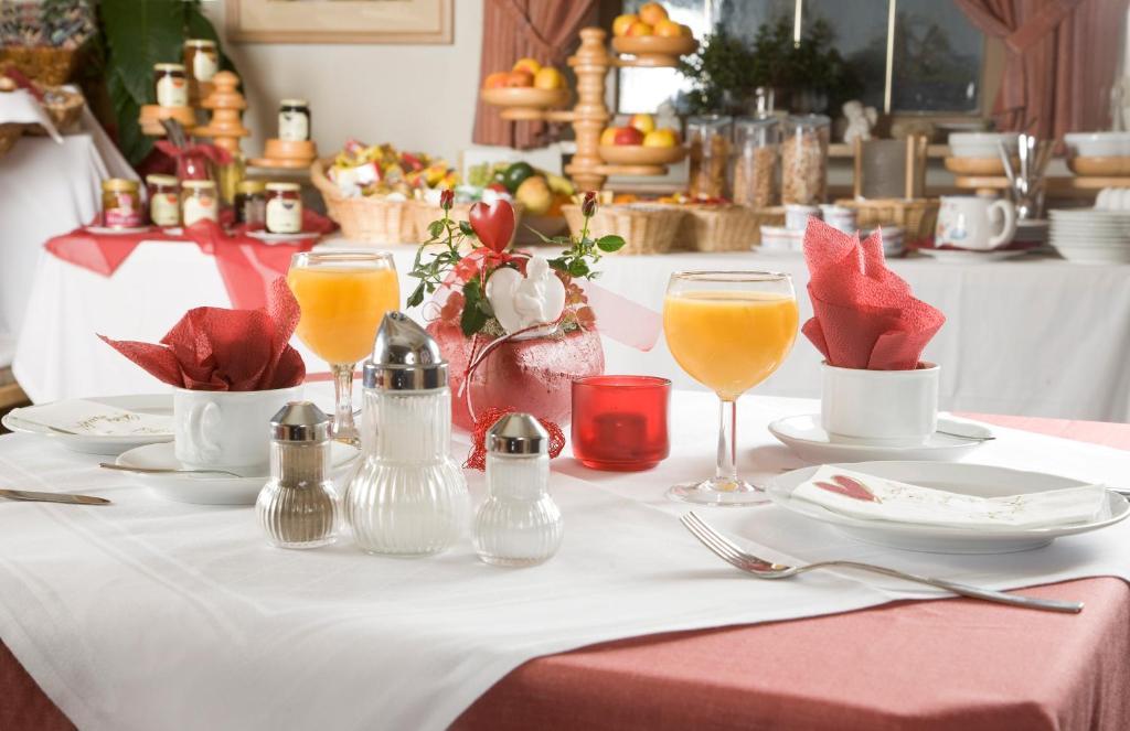 Hotel Drei Loewen Дахау Экстерьер фото